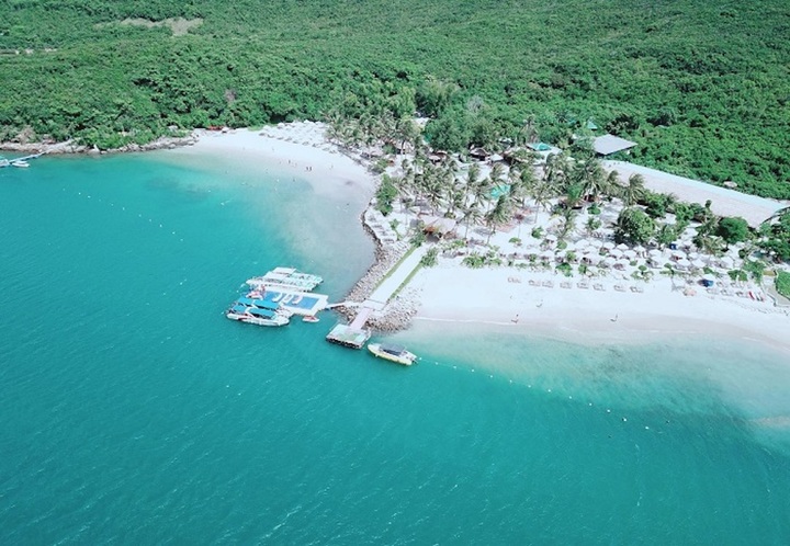 10 địa điểm du lịch Nha Trang có bãi tắm đẹp nhất - 7