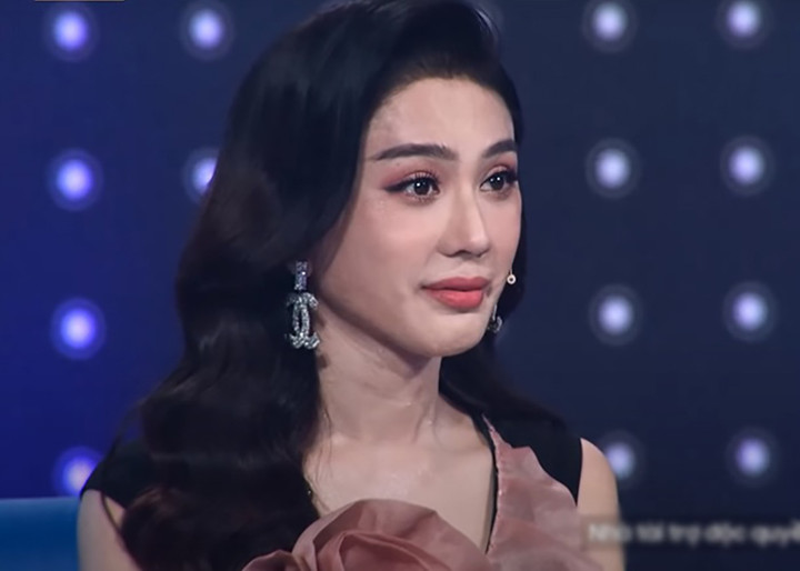 Mỹ nhân Việt gây thất vọng khi 'lộ' nhan sắc thật trên truyền hình - 11