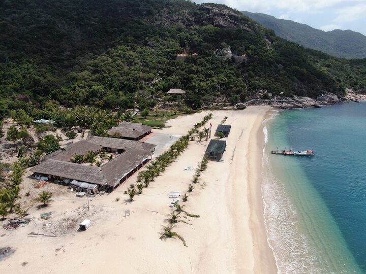 10 địa điểm du lịch Nha Trang có bãi tắm đẹp nhất - 6