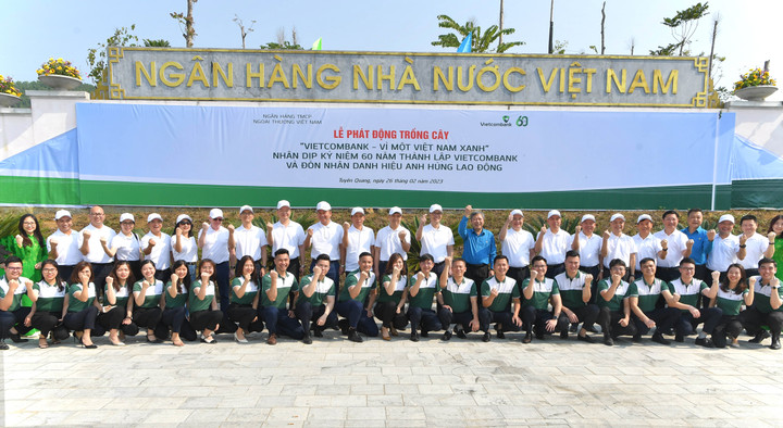 Vietcombank phát động chương trình trồng 60.000 cây xanh - 3