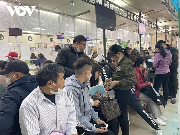 Thiếu vật tư y tế, các bệnh viện trung ương khám, chữa bệnh ra sao? - 1