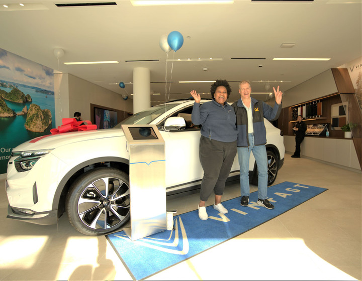 VinFast bàn giao 45 ô tô điện đầu tiên cho khách hàng Mỹ - 2