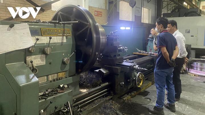 83% doanh nghiệp TP.HCM được khảo sát đang gặp khó khăn - 1