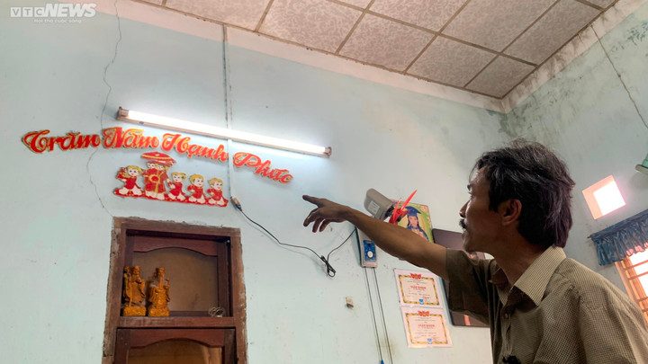 Bình Định: Dân mỏi mòn vì hơn 1 km đường làm 4 năm chưa xong - 2