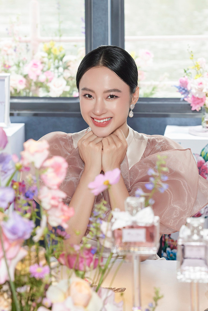 Angela Phương Trinh thăng hạng nhan sắc sau khi giảm gần 10kg - 6