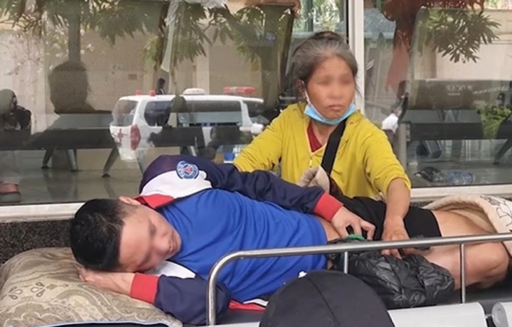 Nghị quyết 30 có khắc phục tình trạng bệnh nhân trắng đêm chờ điều trị? - 2