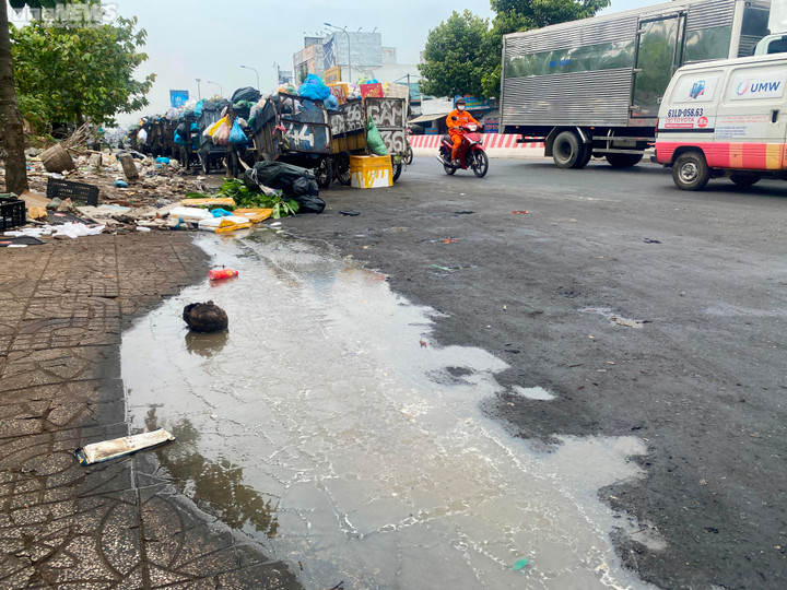 'Chưa bao giờ thấy rác thải vô tư tập kết đầy đường phố Cần Thơ nhiều như thế' - 4