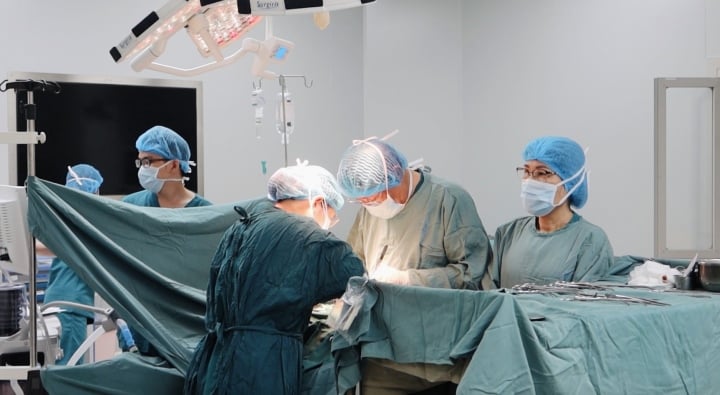 Chính phủ gỡ vướng đấu thầu y tế: Lãnh đạo bệnh viện ở TP.HCM thở phào - 2
