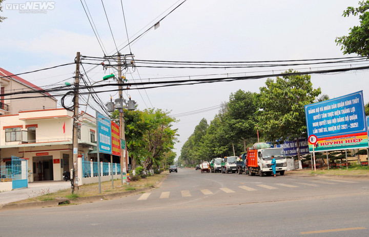 'Chưa bao giờ thấy rác thải vô tư tập kết đầy đường phố Cần Thơ nhiều như thế' - 10