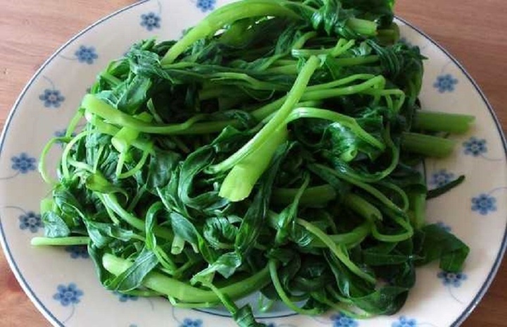 Mẹo giúp món rau xào luôn xanh mướt, giòn ngon - 1