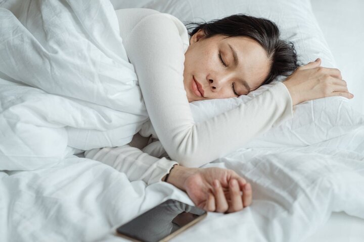Ngủ lúc 9h tối có tốt không? - 1