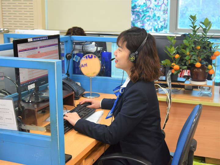 Điện thoại viên ngành điện: Nhịp cầu kết nối khách hàng - 2