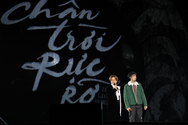 Hà Anh Tuấn, Đen tặng 500 triệu đồng cho chương trình 'Tiếp sức tới trường' - 1