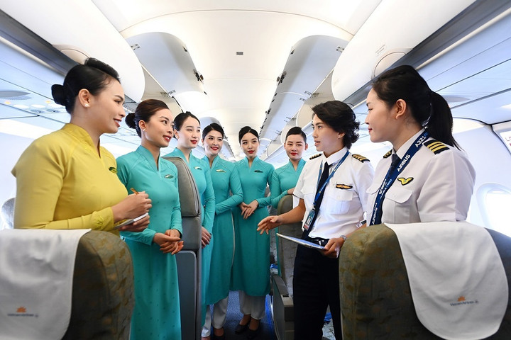 Vietnam Airlines tổ chức chuyến bay đặc biệt dịp Quốc tế Phụ nữ - 1
