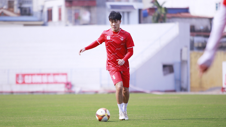 Xuân Trường: 'V-League nghỉ dài làm cầu thủ cảm thấy chán' - 1