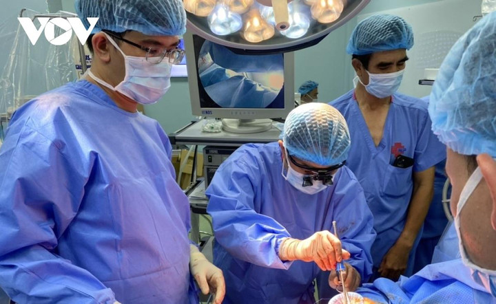 Có nghị quyết 'cởi trói' cho bệnh viện nhưng vẫn lo 'hậu kiểm' - 3