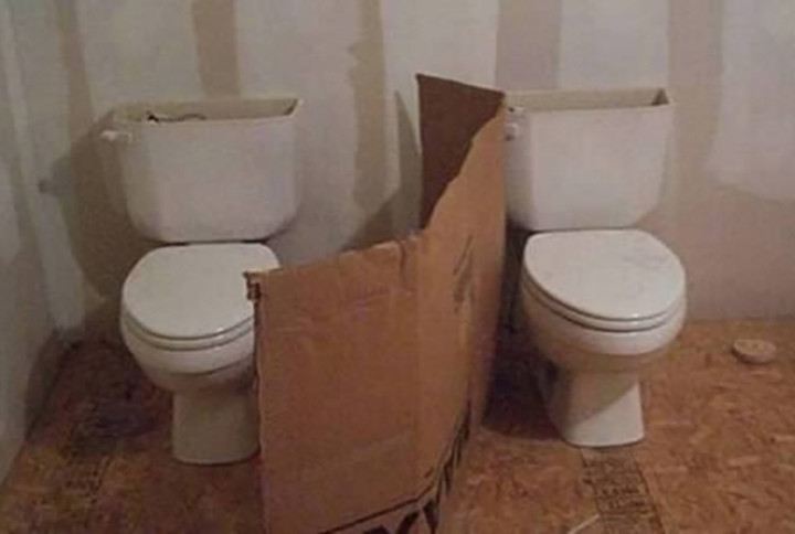 Loạt nhà vệ sinh kỳ quặc khiến nhiều người thà nhịn chứ nhất quyết không dùng - 1