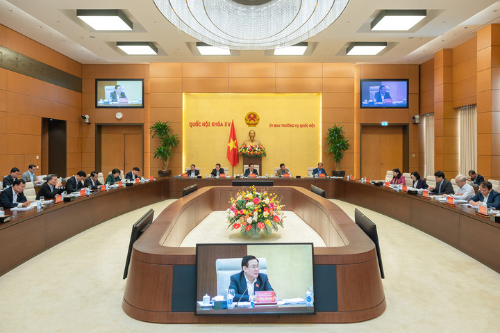 Chủ tịch Quốc hội: Giám sát lẫn nhau để chống tiêu cực trong xây dựng pháp luật - 2