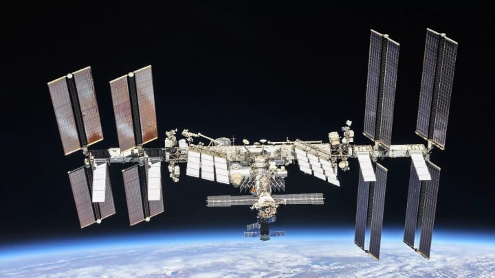 Tàu vũ trụ Nga cứu trạm ISS khỏi mối đe dọa bất ngờ - 1