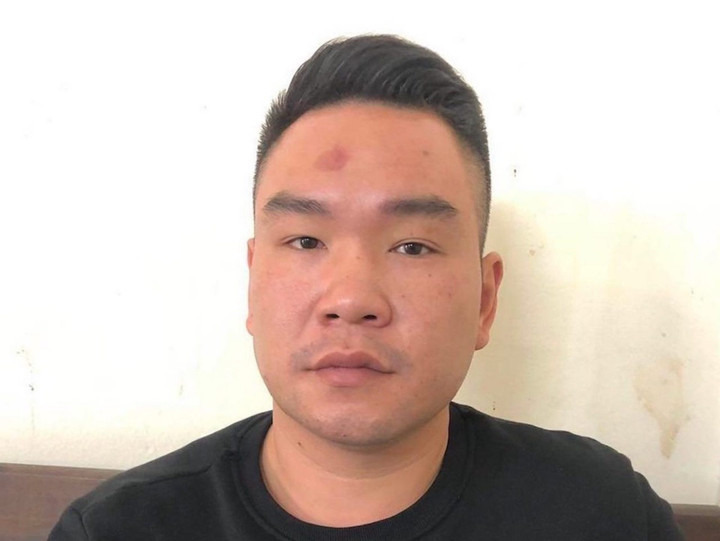 Khởi tố tài xế hất CSGT lên nắp capo rồi bỏ chạy khi bị kiểm tra nồng độ cồn - 1