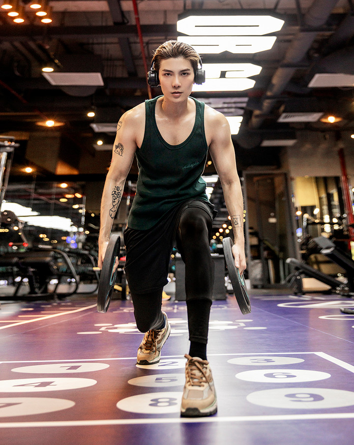 Người mẫu Mikelei hé lộ bí quyết tăng 10kg, sở hữu 6 múi trong 2 tháng - 1