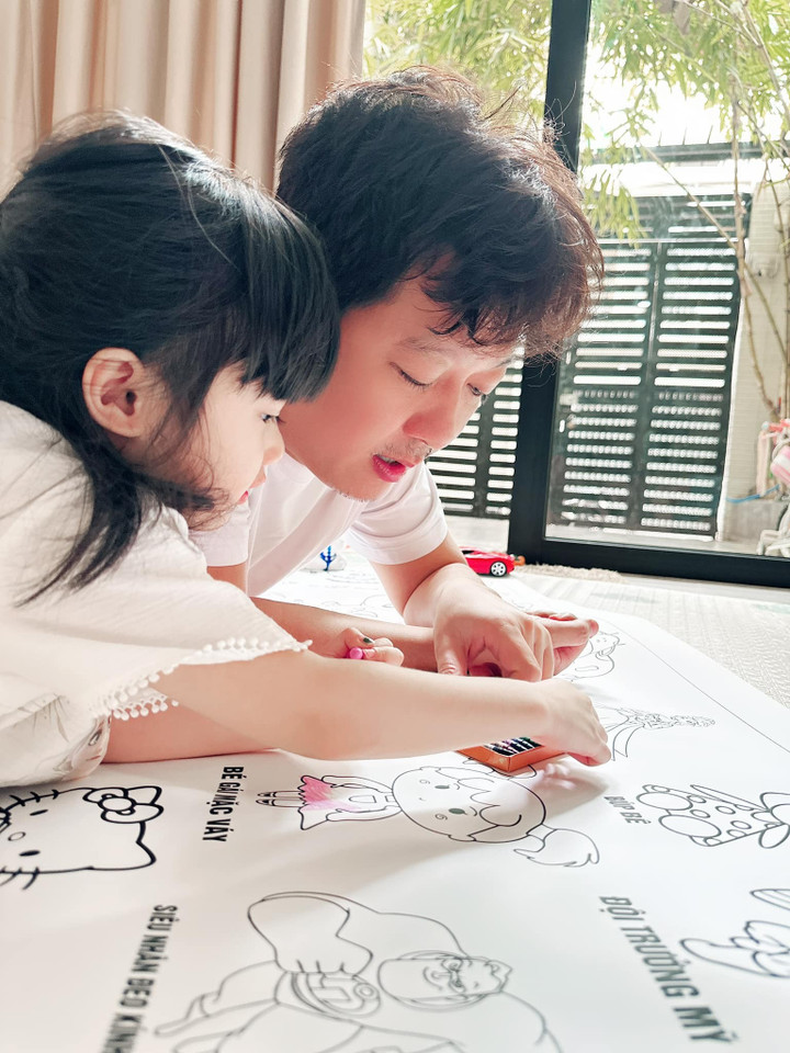 Nhã Phương than thở: 'Có phải tôi đẻ thuê không?' - 1