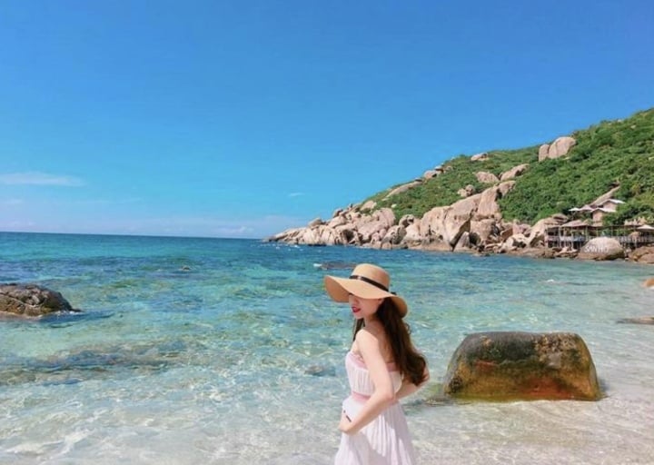 8 bãi tắm biển đẹp tuyệt vời nhất nước Việt Nam nên lên đường nhập hè này - 2