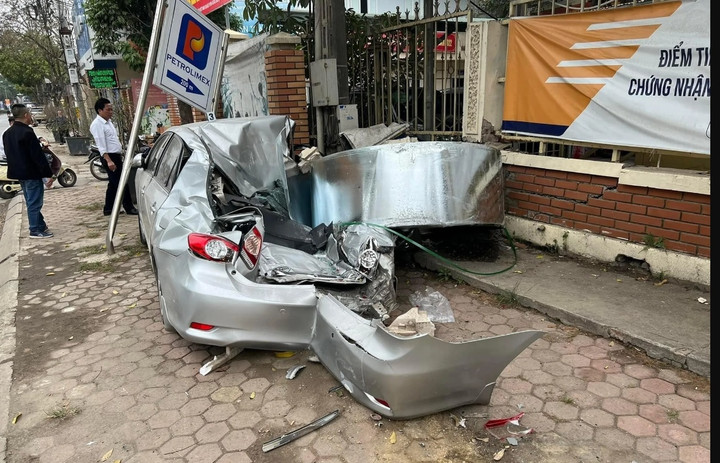 Liên tục ống thép, vật nặng container rơi xuống đường: Cần một cuộc 'đại phẫu' - 3