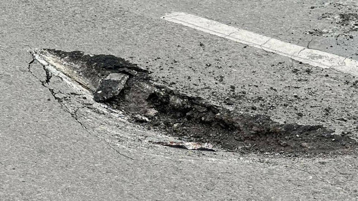 Liên tục ống thép, vật nặng container rơi xuống đường: Cần một cuộc 'đại phẫu' - 2