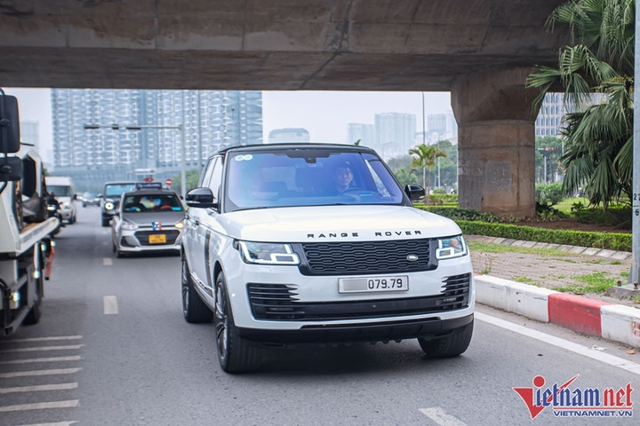 Chiêm ngưỡng dàn siêu xe trị giá trăm tỷ dạo phố ở Hà Nội - 11