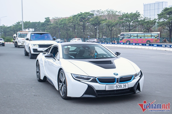 Chiêm ngưỡng dàn siêu xe trị giá trăm tỷ dạo phố ở Hà Nội - 7