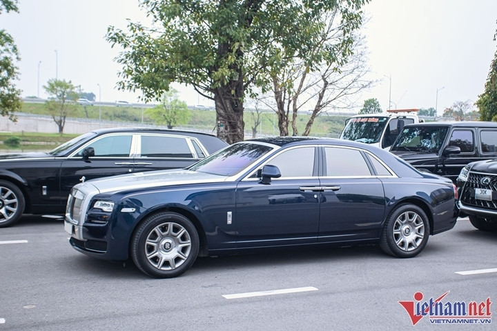 Chiêm ngưỡng dàn siêu xe trị giá trăm tỷ dạo phố ở Hà Nội - 8