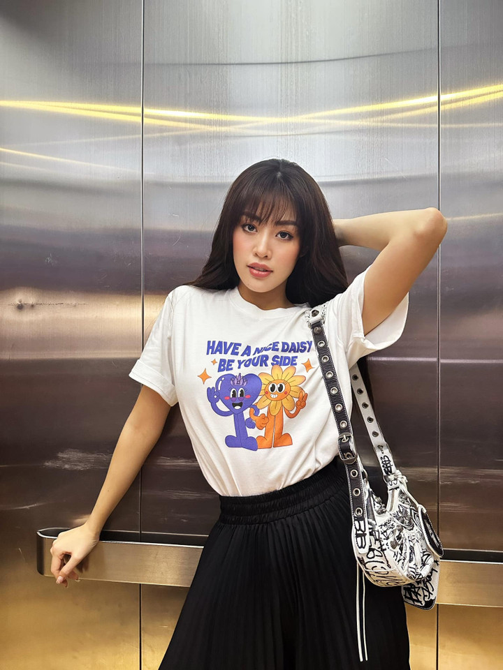 Sao Việt 16/3: Hồng Nhung trẻ đẹp tuổi 53, Bình Tinh nhớ ba nuôi Vũ Linh - 5