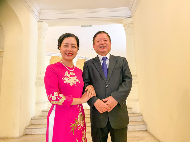 Sao Việt 16/3: Hồng Nhung trẻ đẹp tuổi 53, Bình Tinh nhớ ba nuôi Vũ Linh - 7