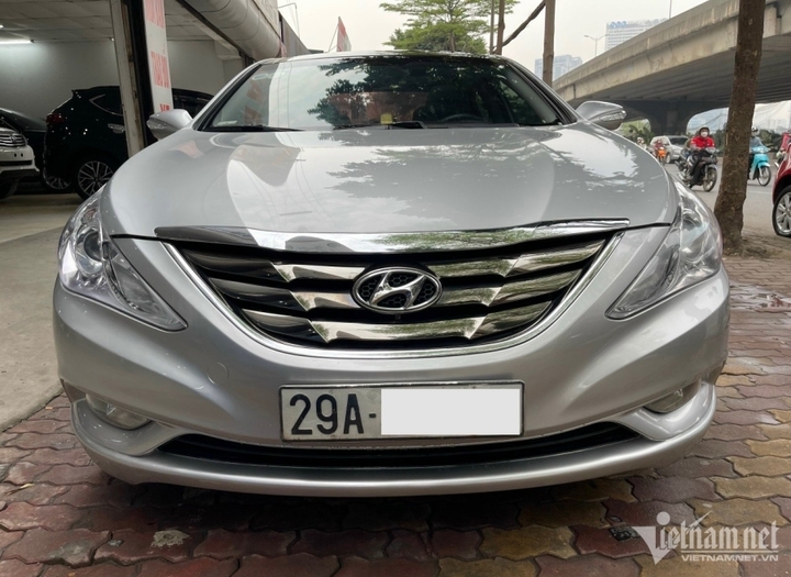 Mẫu xe cộ giá bán 255 triệu của Hyundai đầu tiên về đại lý Rẻ rộng lớn Kia Morning tuy nhiên tràn ngập chuẩn bị #18 Mẫu xe cộ giá bán 255 triệu của Hyundai đầu tiên về đại lý Rẻ rộng lớn Kia Morning tuy nhiên tràn ngập trang bị