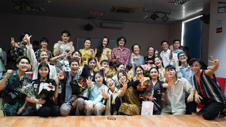 Diễn viên Công Ninh làm cha ở tuổi 51, viên mãn bên vợ kém 21 tuổi - 2