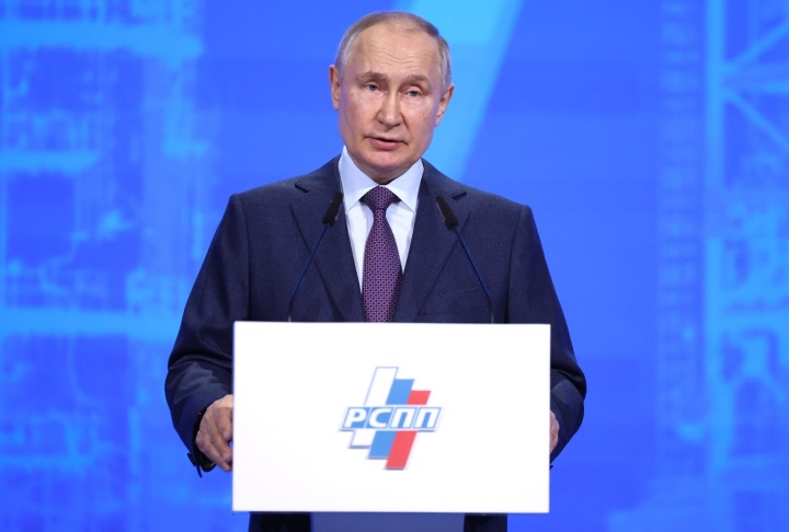 Tổng thống Putin: Kinh tế Nga sẽ tăng đáng kể từ quý 2/2023 - 1