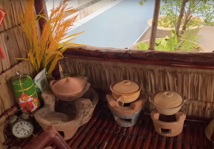 Sau sóng gió, nghệ sĩ Hồng Tơ sống thảnh thơi bên vợ trẻ kém 23 tuổi - 6