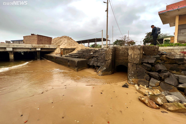 Chi trăm tỷ để nâng cấp, các cảng cá lớn ở Huế và Quảng Trị hoạt động ra sao? - 2