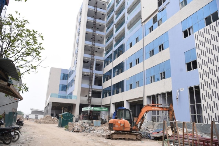 Hàng loạt bệnh viện ở Hà Nội xây xong đứng trước nguy cơ thiếu thiết bị y tế - 3