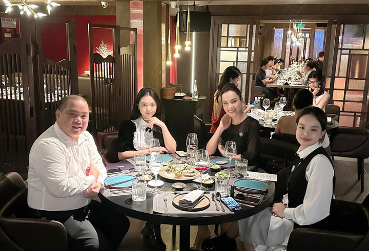 Sao Việt 20/3: Vợ chồng Hà Tăng trốn con hẹn hò, Xuân Bắc đau lòng với bể cá Koi - 10