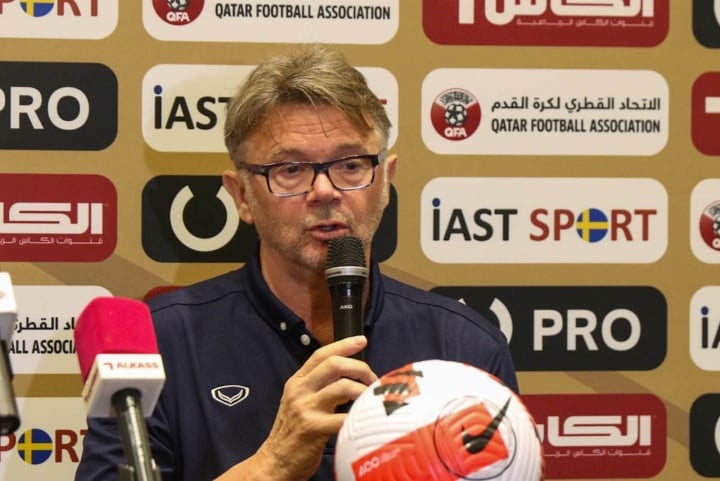 HLV Troussier: U23 Việt Nam chơi tốt, không đáng thua 4 bàn trước U23 UAE - 1