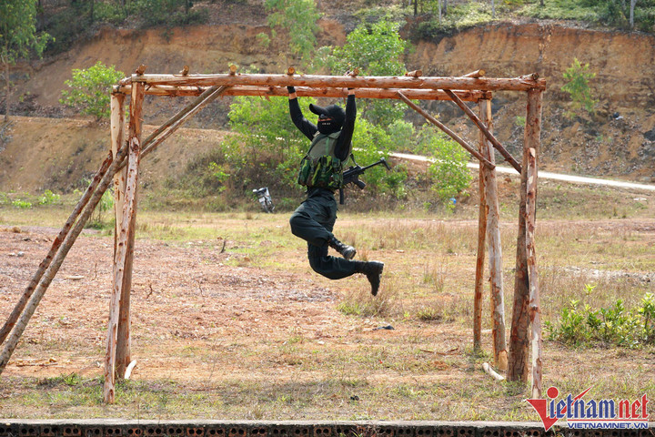 Bên trong 'lò luyện' của lực lượng chống khủng bố đầu tiên ở Việt Nam - 9