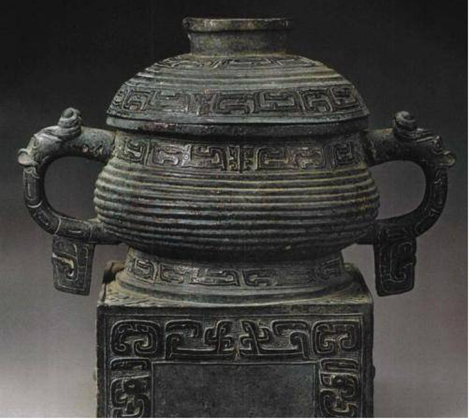 Đào được 4 cái chum, lũ trẻ lấy làm bô đi tiểu, ai ngờ giá trị thật 340 tỷ đồng - 1