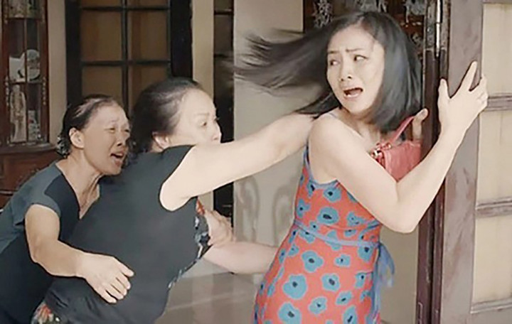 Mẹ chồng giờ đây không còn tai quái - 3