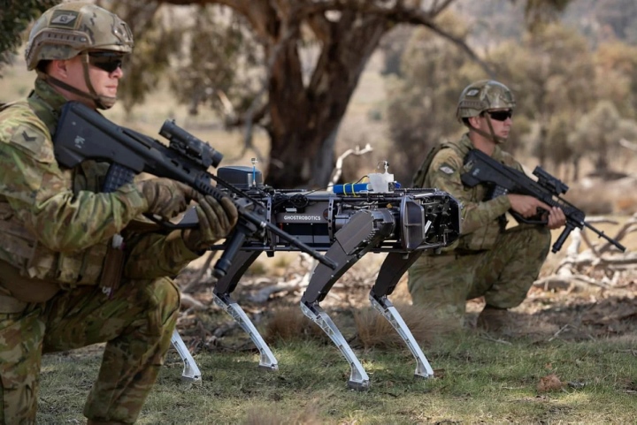 Tướng Mỹ: Người máy sẽ thay thế phần lớn binh sĩ trong 15 năm tới - 1