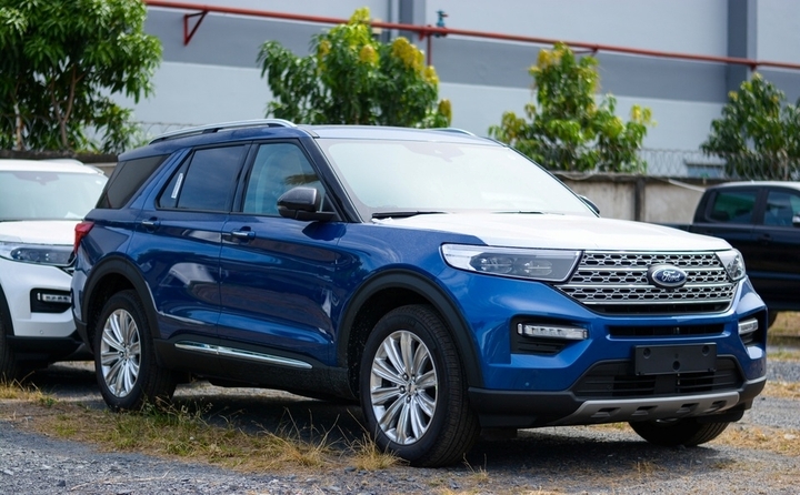 Miễn đăng kiểm lần đầu, giá lăn bánh xe mới có gì thay đổi? - 1