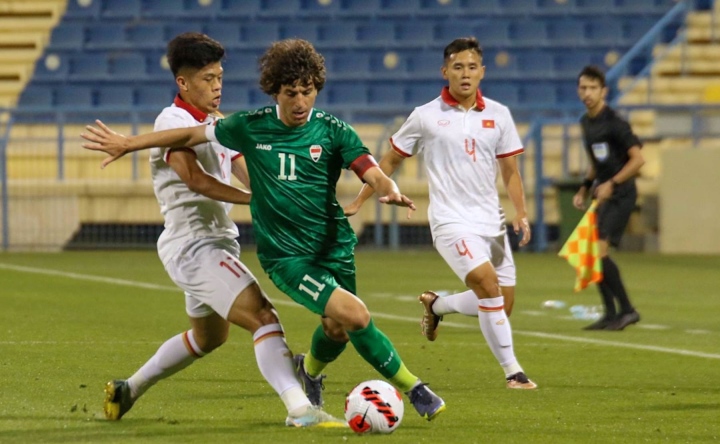Thua đậm U23 Iraq, HLV Troussier chỉ rõ bài học cho U23 Việt Nam - 1