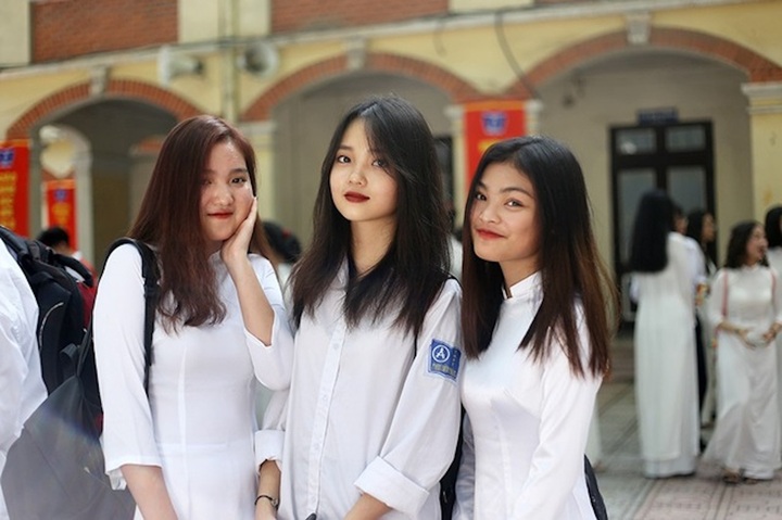 Có nên cấm học sinh nhuộm tóc? - 1