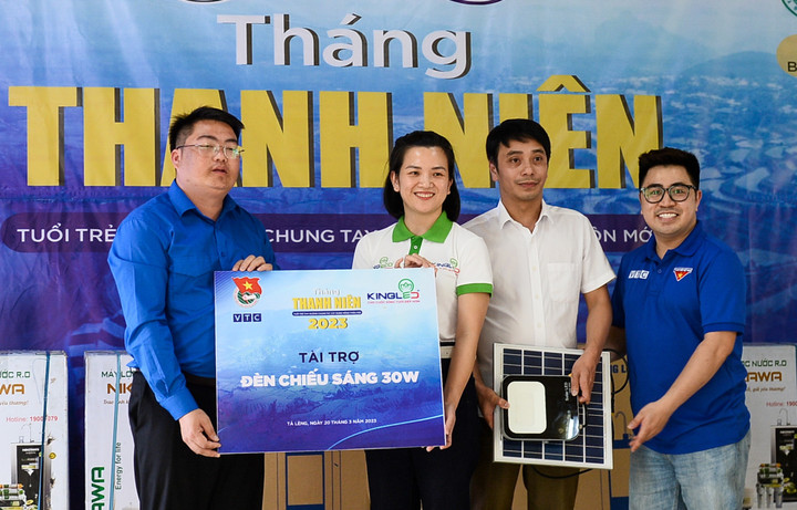 Đoàn Thanh niên VTC chung tay thắp sáng bản làng vùng cao - 2